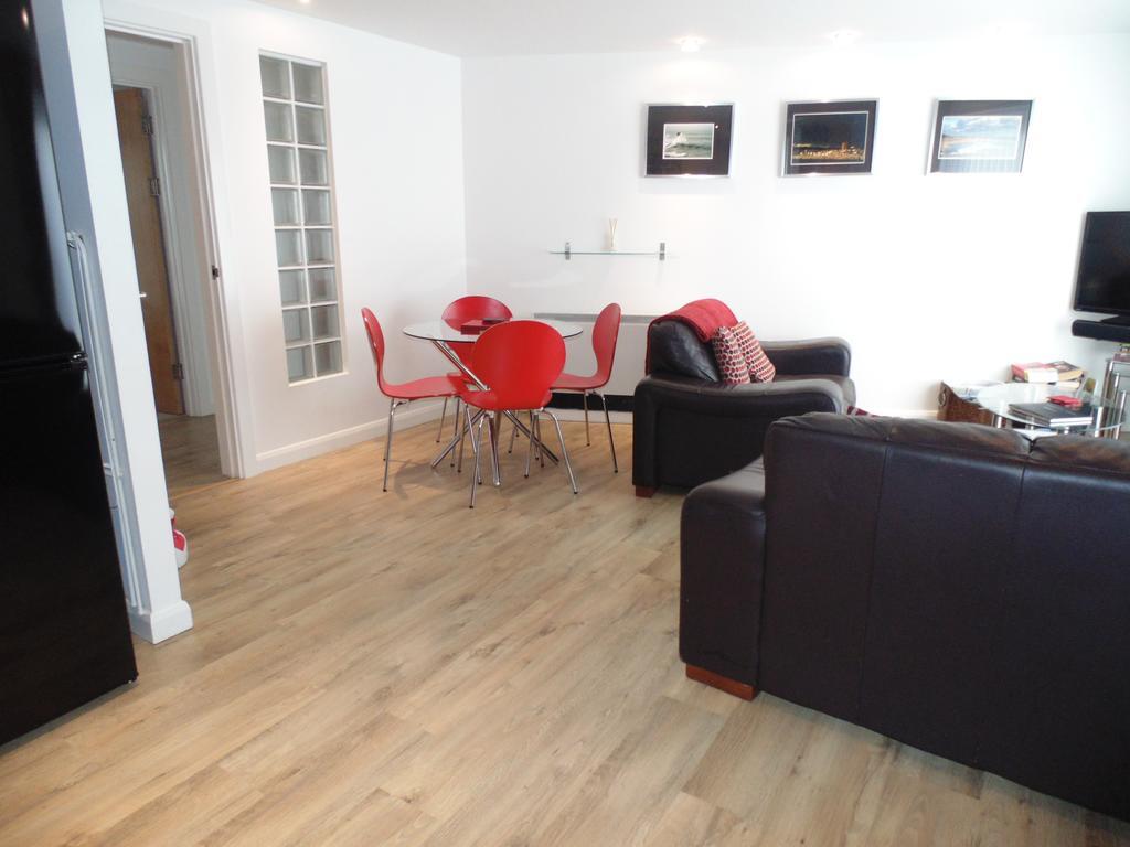 Apartamento Awel Y Mor Llanelli Exterior foto